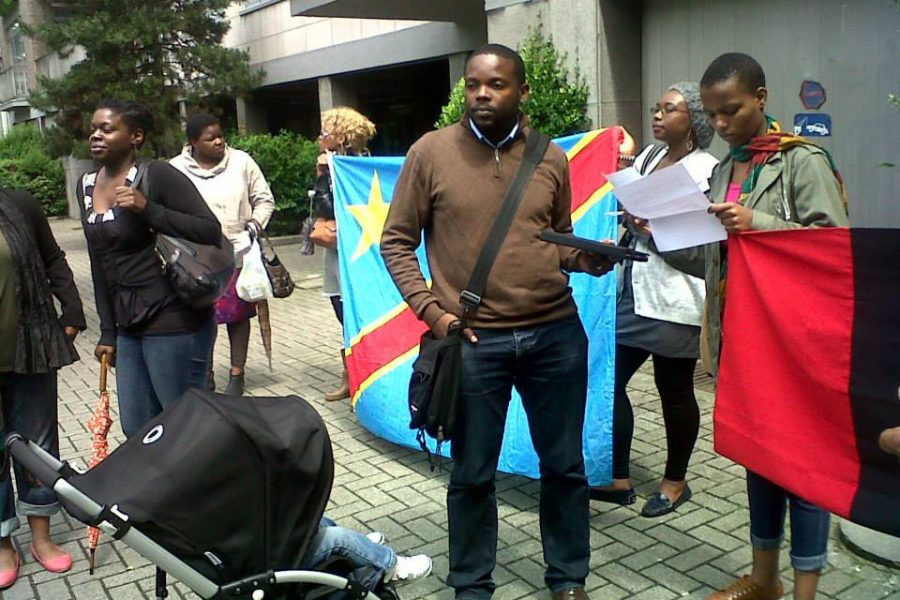 Jeunesse africaine de Belgique Vs Ambassade de l’Inde: Compte rendu du sit-in du 21 juin 2013