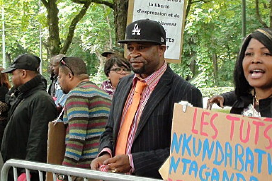 Bruxelles: Des congolais manifestent devant l’ambassade du Rwanda