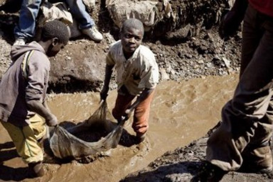 Zambie et RD-Congo : à qui profitent les minerais ?